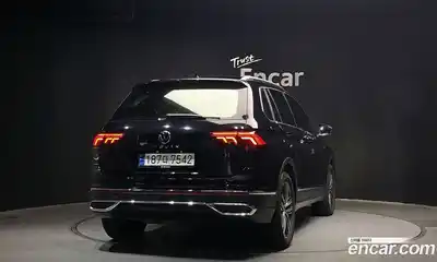 Volkswagen Tiguan 2023 2.0 гидро в Москве № 199040, миниатюра 4