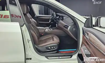 BMW 3-Series 2019 2.0 Автомат в Москве № 211638, миниатюра 11