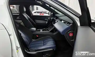 Land Rover Range-Rover Velar 2017 2.0 гидро в Москве № 213647, миниатюра 11