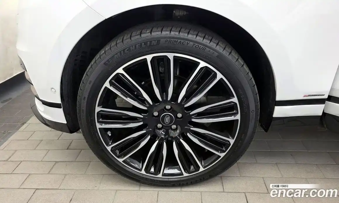 Land Rover Range-Rover Velar 2017 2.0 гидро в Москве № 213647, фото 5