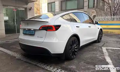 Tesla Model Y 2022 0.2 гидро в Москве № 214541, миниатюра 5