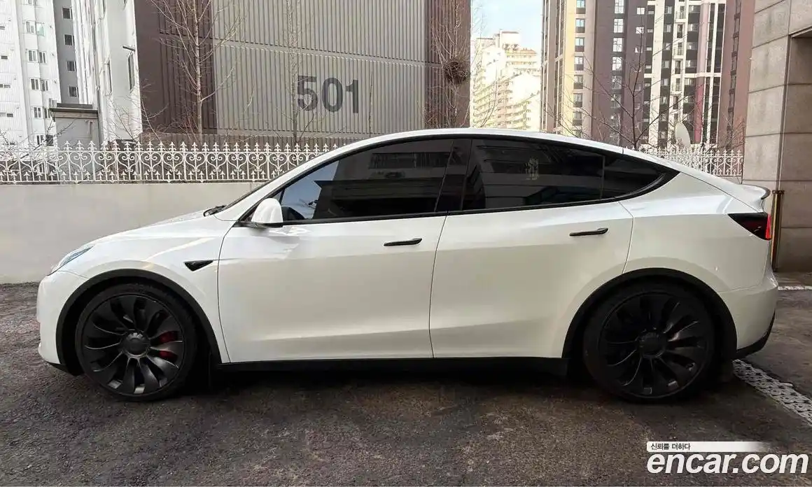 Tesla Model Y 2022 0.2 гидро в Москве № 214541, фото 8