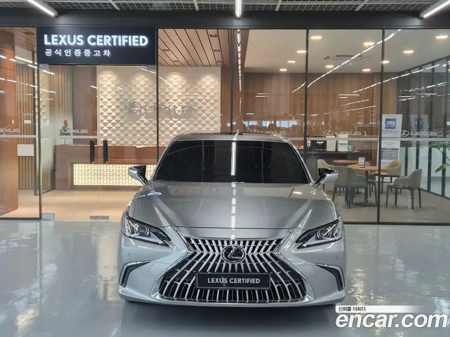 Lexus ES 2025 2.5 вариатор в Москве № 214761, фото 3