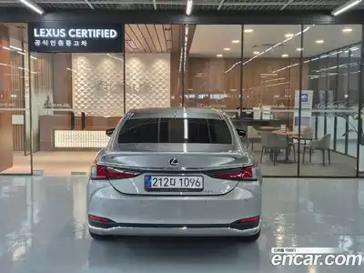 Lexus ES 2025 2.5 вариатор в Москве № 214761, миниатюра 4