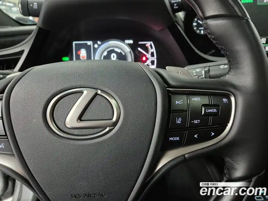 Lexus ES 2025 2.5 вариатор в Москве № 214761, фото 6