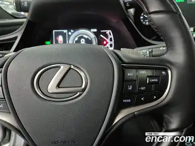 Lexus ES 2025 2.5 вариатор в Москве № 214761, миниатюра 6
