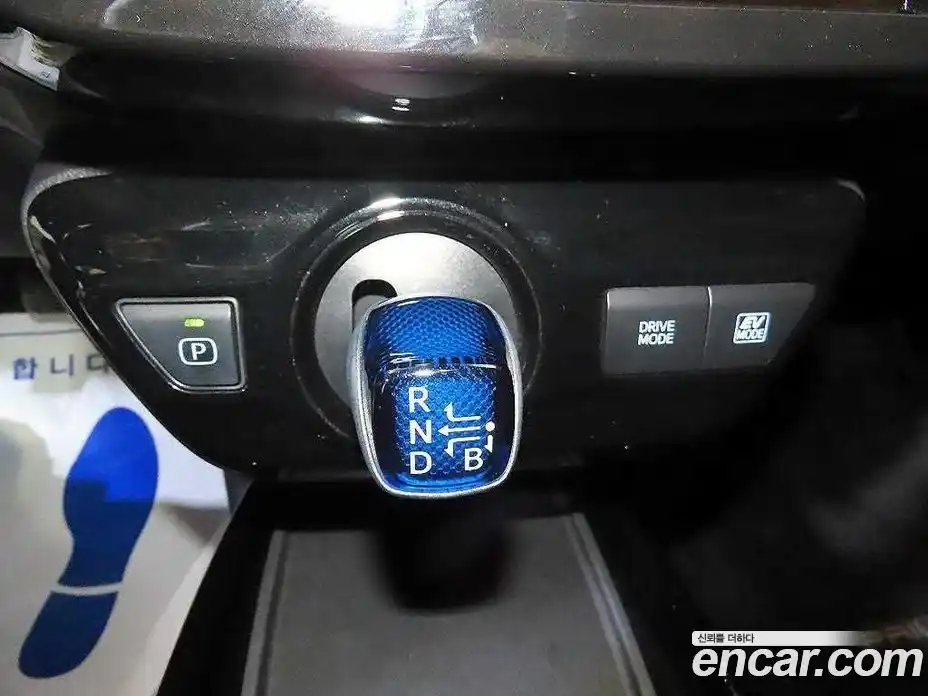 Toyota Prius 2022 1.8 гидро в Москве № 215657, фото 12