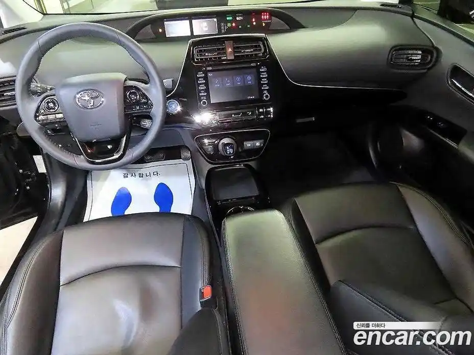 Toyota Prius 2022 1.8 гидро в Москве № 215657, фото 10