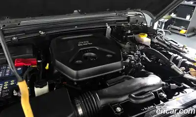 Jeep Wrangler 2022 2.0 гидро в Москве № 225417, миниатюра 5