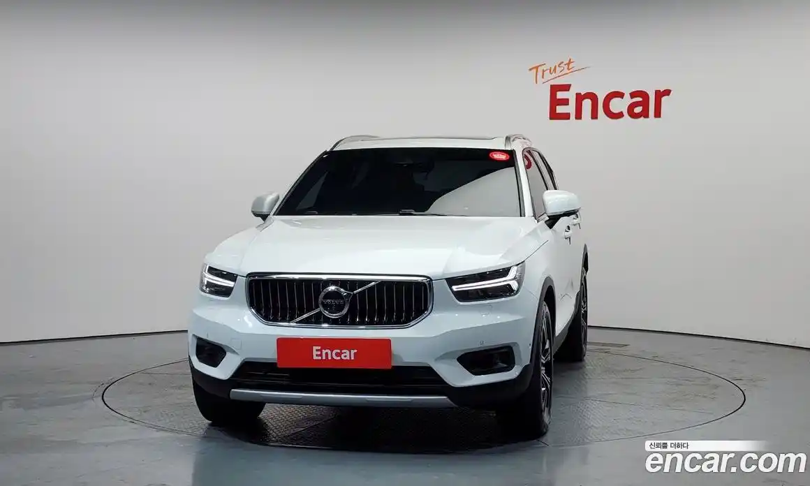 Volvo XC40 2021 2.0 гидро в Москве № 230362, фото 3