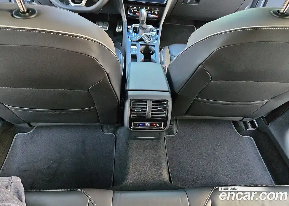 Volkswagen Arteon 2023 2.0 гидро в Москве № 232081, фото 14
