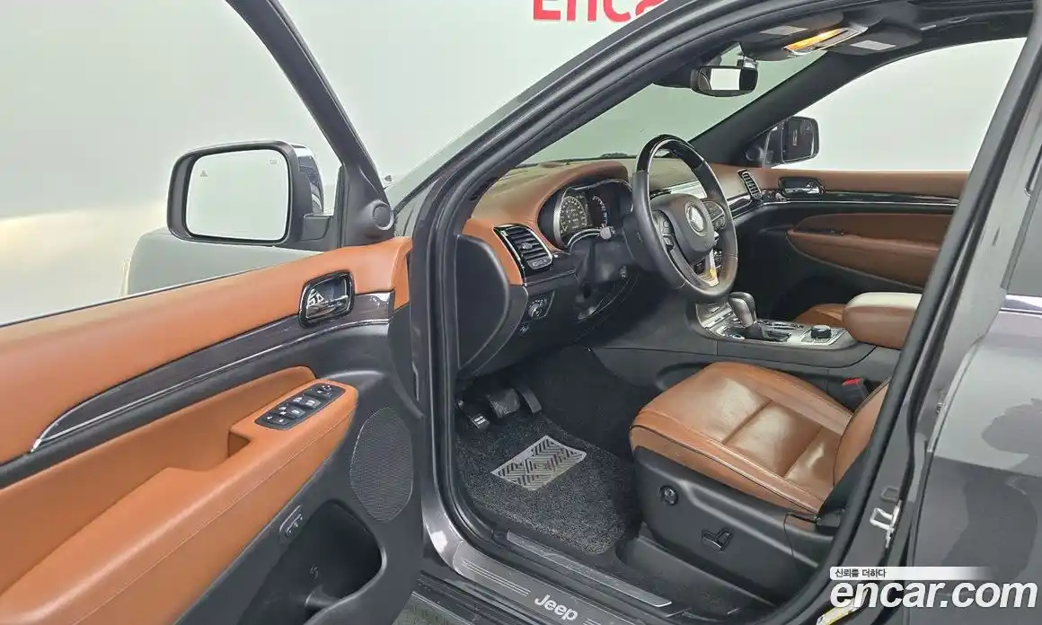 Jeep Cherokee 2021 3.6 гидро в Москве № 232338, фото 10