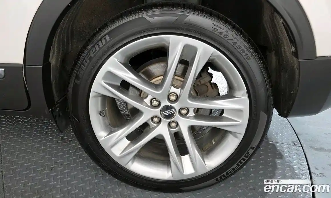 Lincoln MKC 2016 2.0 гидро в Москве № 255833, фото 5