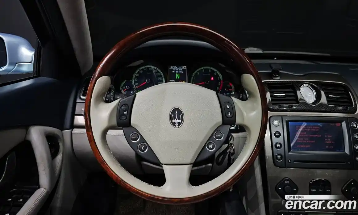 Maserati Quattroporte 2006 4.2 гидро в Москве № 255918, фото 14