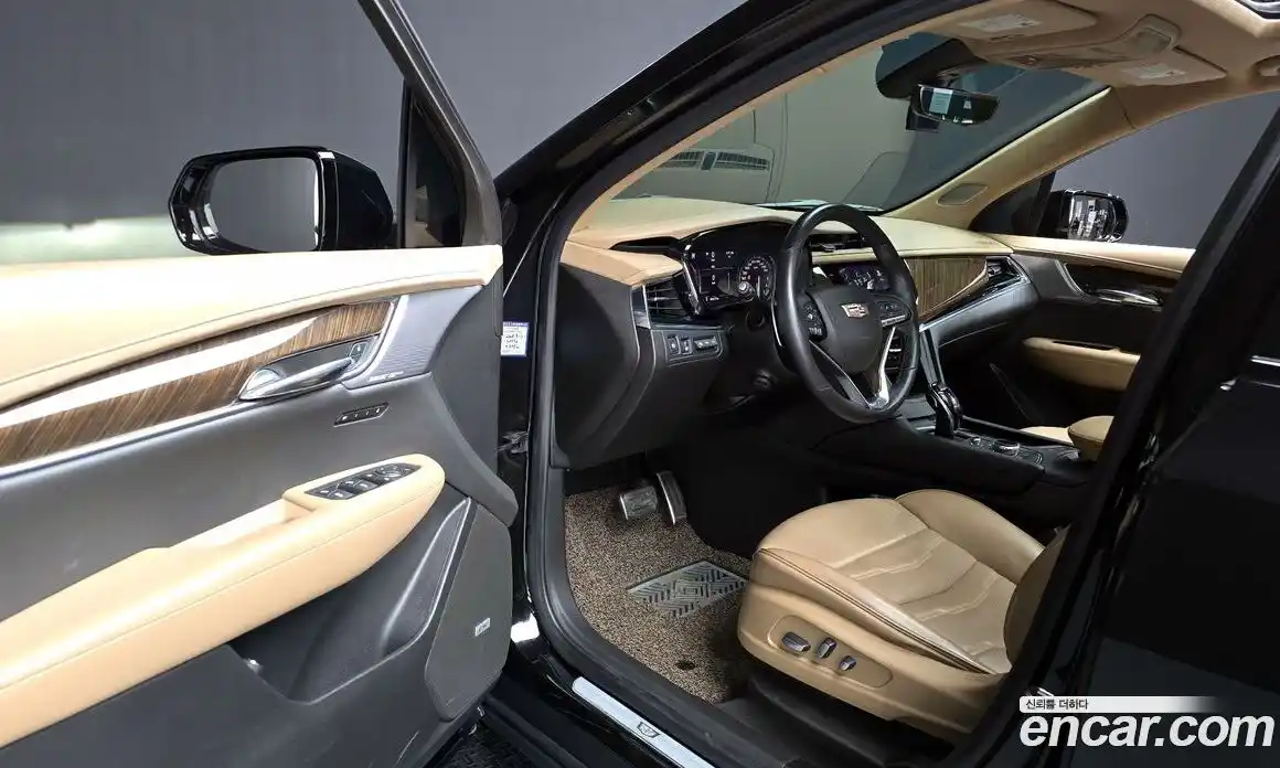 Cadillac XT6 2021 3.6 гидро в Москве № 256407, фото 11