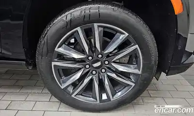 Cadillac Escalade 2023 6.2 гидро в Москве № 256475, миниатюра 5