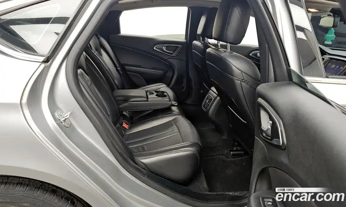 Chrysler 200 2015 2.4 гидро в Москве № 256776, фото 12