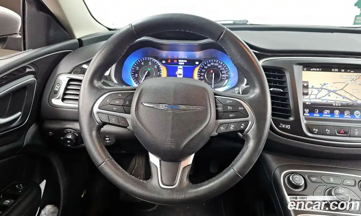 Chrysler 200 2015 2.4 гидро в Москве № 256776, фото 13