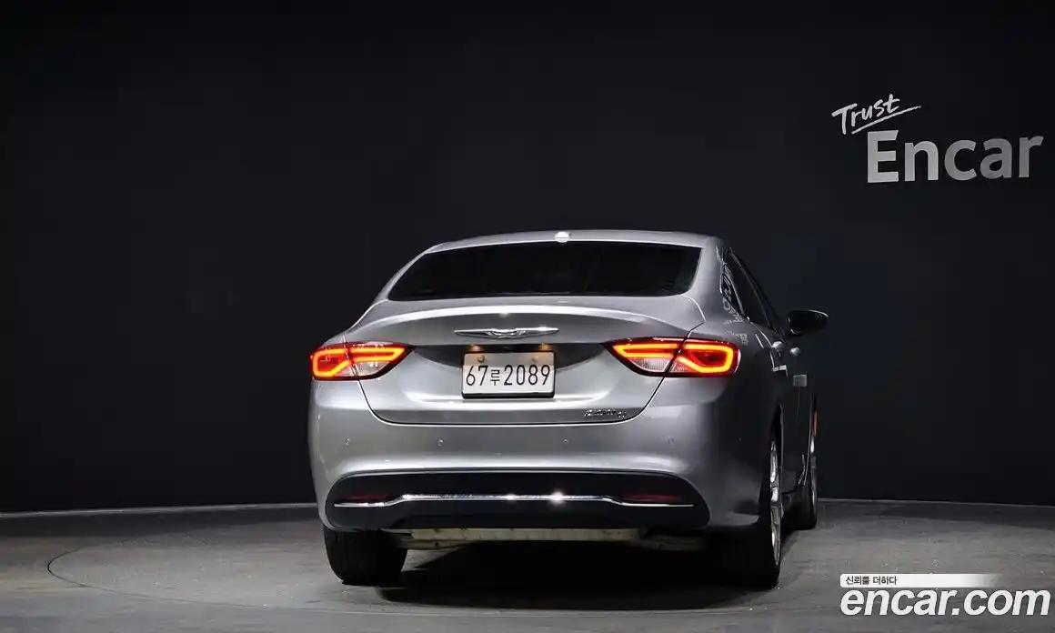 Chrysler 200 2015 2.4 гидро в Москве № 256776, фото 4