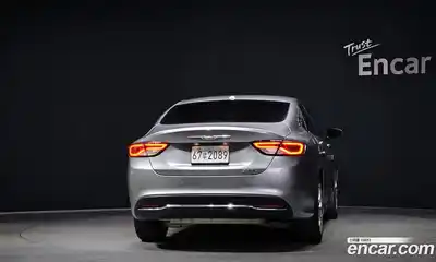 Chrysler 200 2015 2.4 гидро в Москве № 256776, миниатюра 4