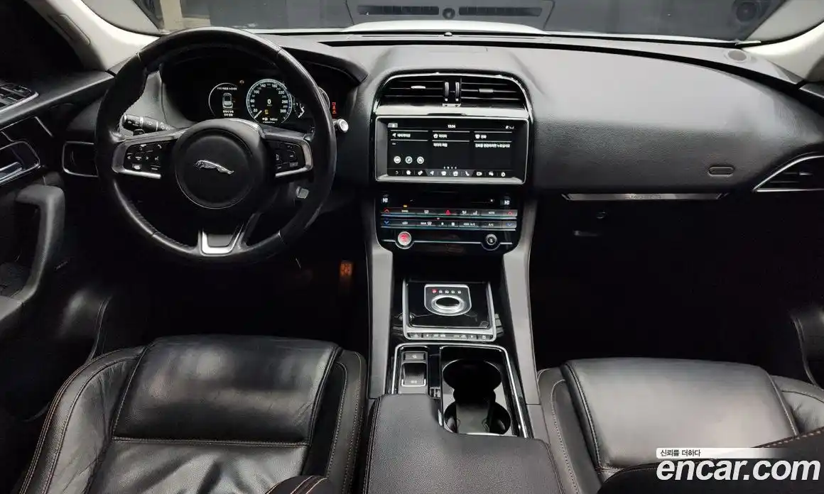 Jaguar F-Pace 2017 2.0 гидро в Москве № 263462, фото 7