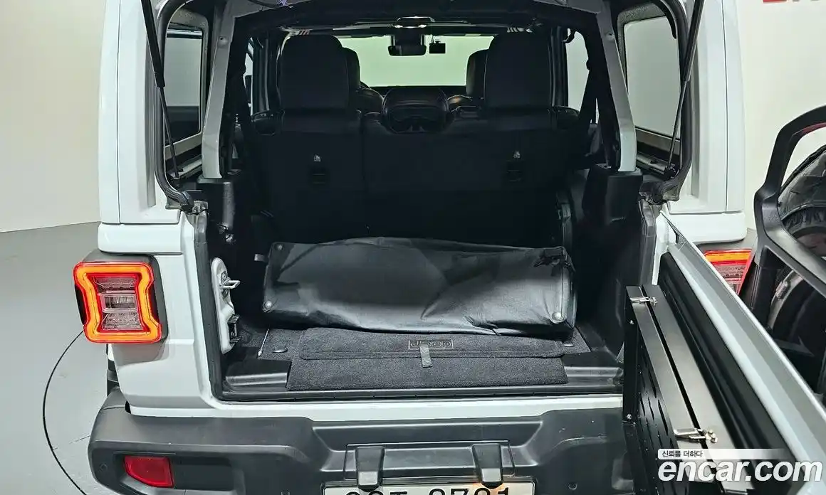 Jeep Wrangler 2019 2.0 гидро в Москве № 278707, фото 20