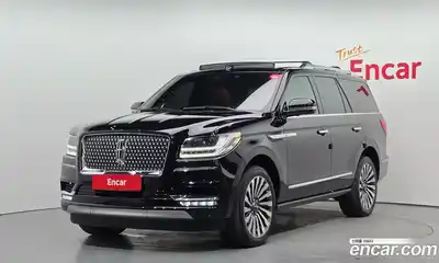 Lincoln Navigator, 2021