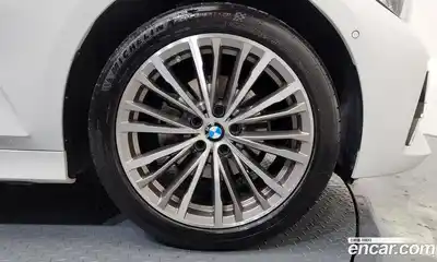 BMW 3-Series 2022 2.0 гидро в Москве № 291956, миниатюра 5