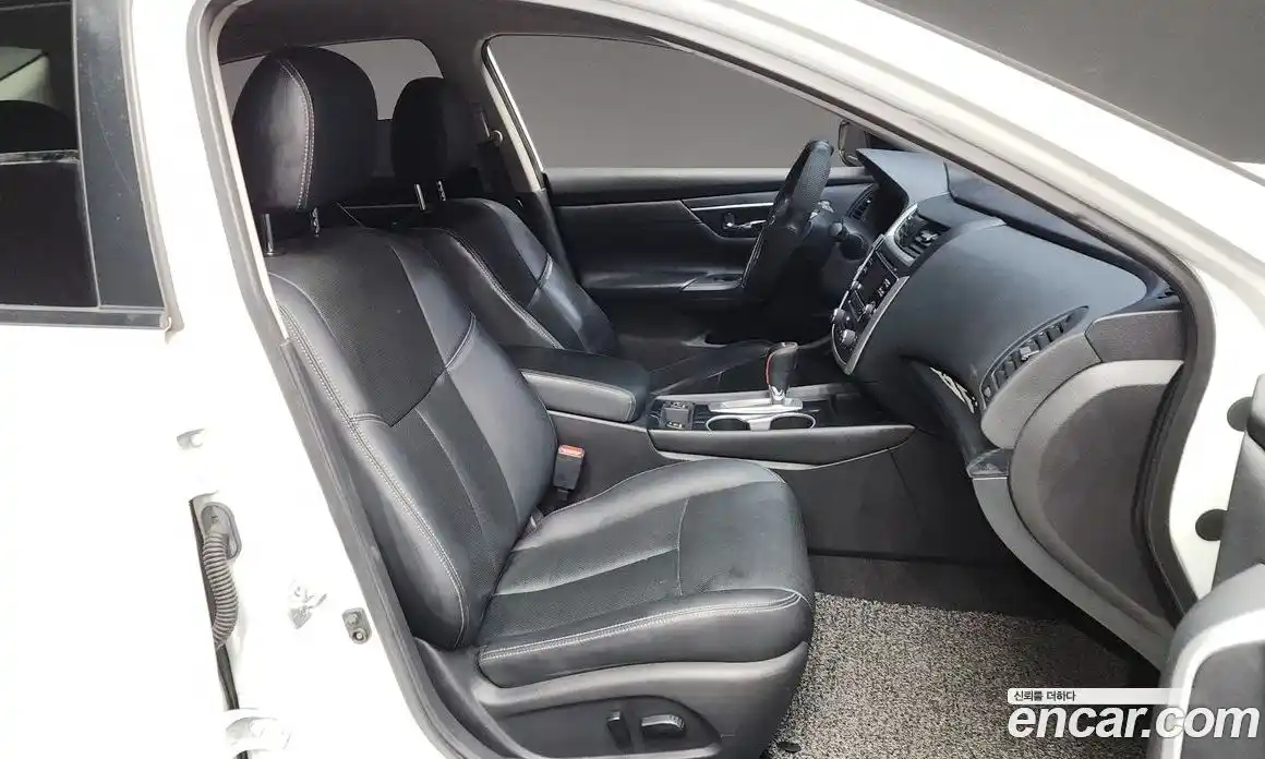 Nissan Altima 2016 2.5 гидро в Москве № 294906, фото 11