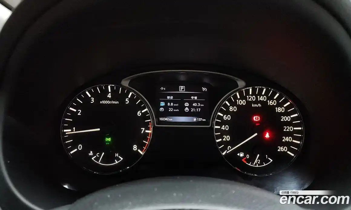 Nissan Altima 2016 2.5 гидро в Москве № 294906, фото 8
