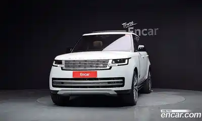 Land Rover Range-Rover 2023 4.4 гидро в Москве № 298223, миниатюра 3