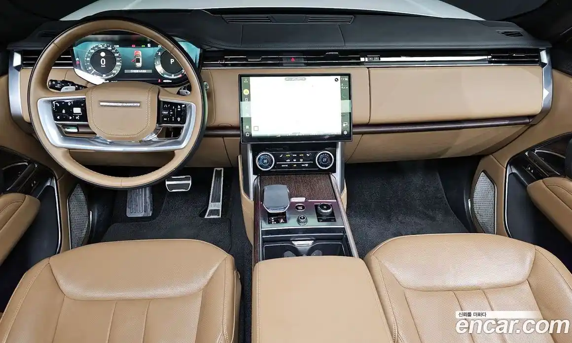 Land Rover Range-Rover 2023 4.4 гидро в Москве № 298223, фото 7