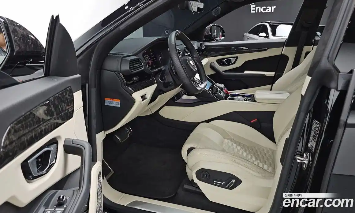 Lamborghini Urus 2020 4.0 гидро в Москве № 320806, фото 11