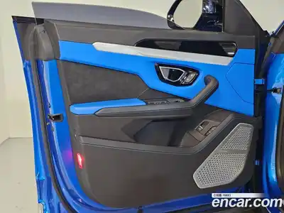 Lamborghini Urus 2021 4.0 гидро в Москве № 320841, миниатюра 9