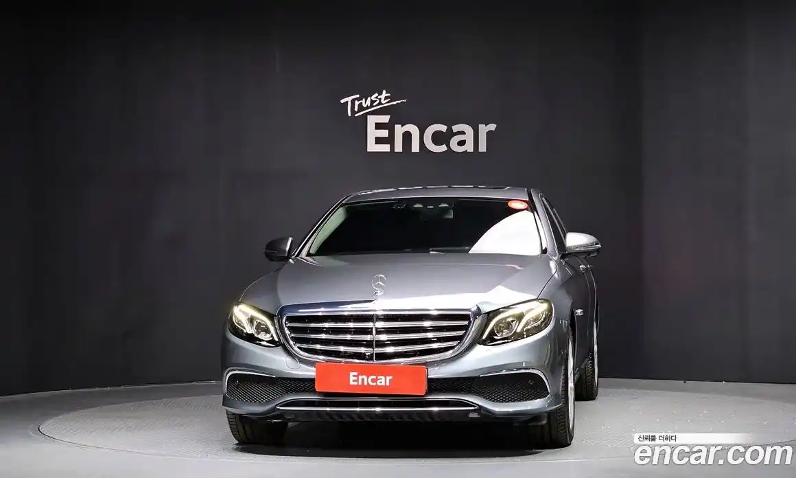 Mercedes-Benz E-Class 2018 2.0 гидро, фото 3