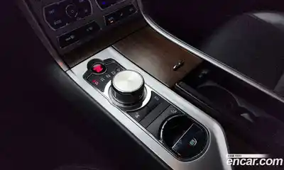Jaguar XF 2015 2.2 гидро в Москве № 335775, миниатюра 9