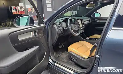 Volvo XC40 2021 2.0 гидро в Москве № 344047, миниатюра 11