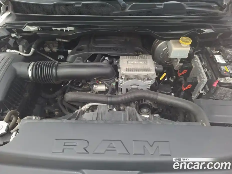 Dodge Ram Pick Up 2019 5.7 гидро в Москве № 362356, фото 17