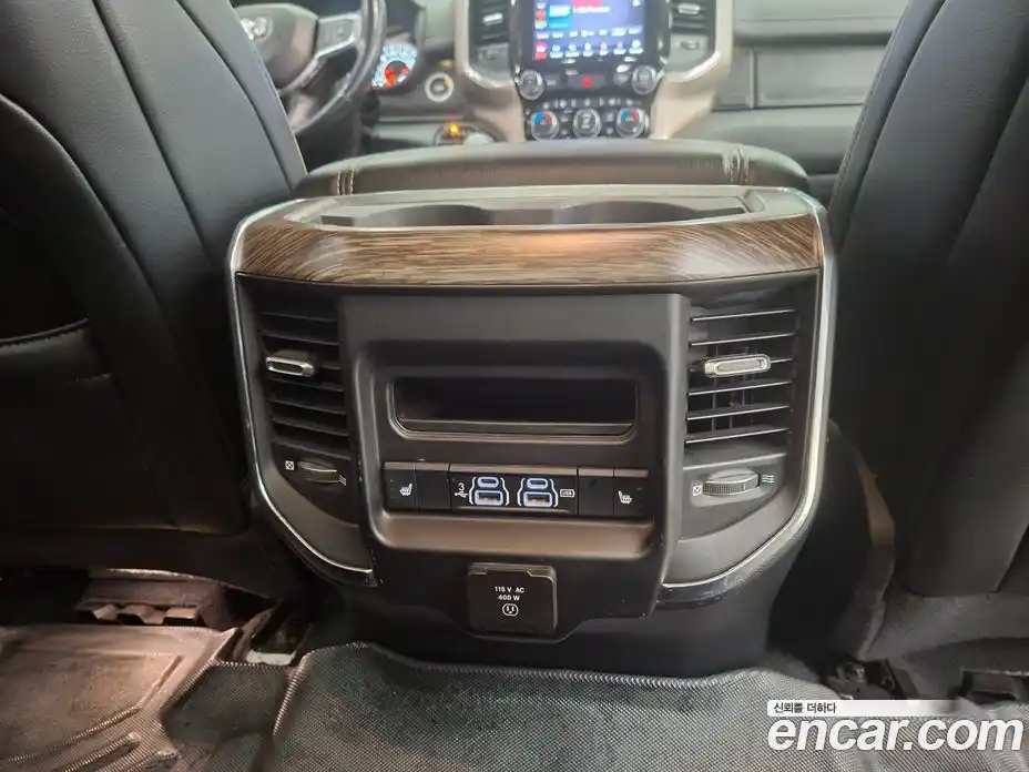 Dodge Ram Pick Up 2019 5.7 гидро в Москве № 362356, фото 18