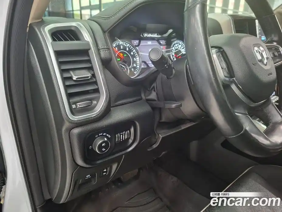 Dodge Ram Pick Up 2019 5.7 гидро в Москве № 362356, фото 20