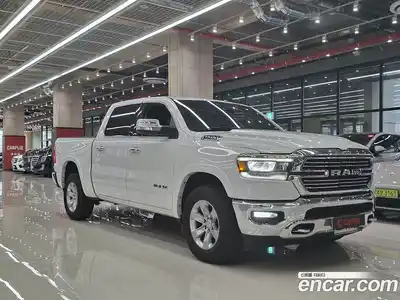 Dodge Ram Pick Up 2019 5.7 гидро в Москве № 362356, миниатюра 2