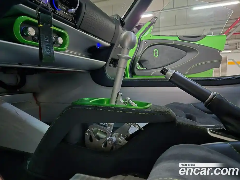 Lotus Elise 2019 1.8 механика в Москве № 394967, фото 16