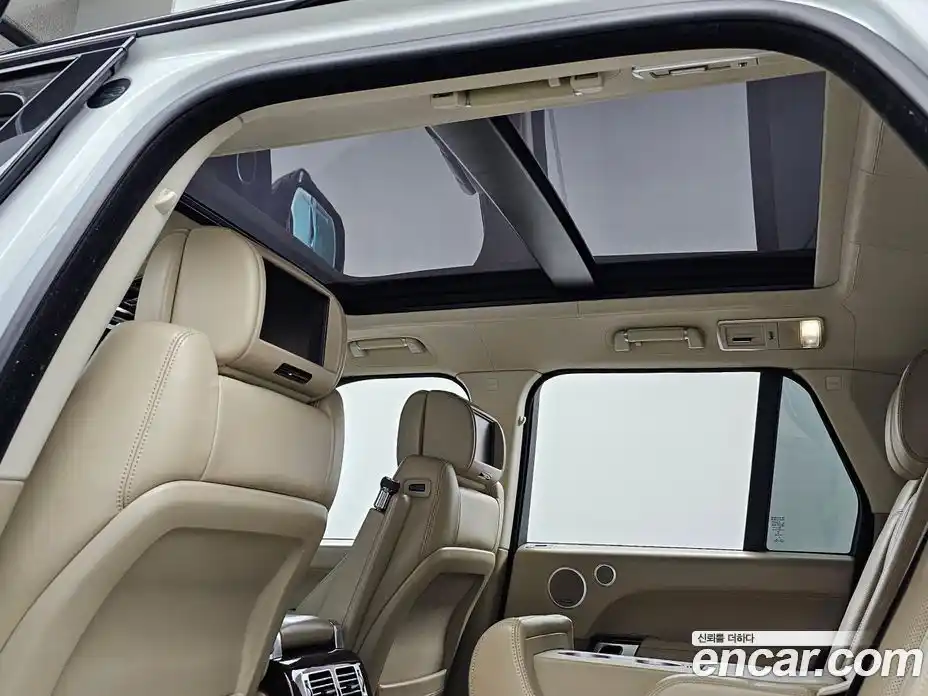 Land Rover Range-Rover 2016 4.4 гидро в Москве № 498997, фото 15