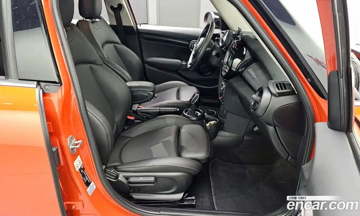 Mini Cooper 2021 1.5 гидро в Москве, фото 12