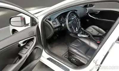 Volvo V40 2017 2.0 гидро в Москве № 724006, миниатюра 12