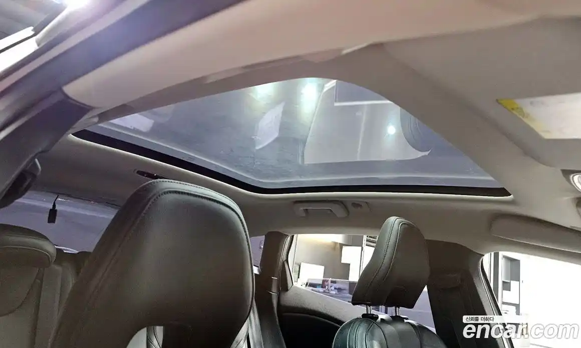 Volvo V40 2017 2.0 гидро в Москве № 724006, фото 19