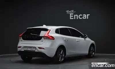 Volvo V40 2017 2.0 гидро в Москве № 724006, миниатюра 2
