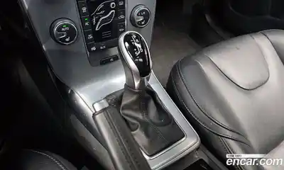 Volvo V40 2017 2.0 гидро в Москве № 724006, миниатюра 9