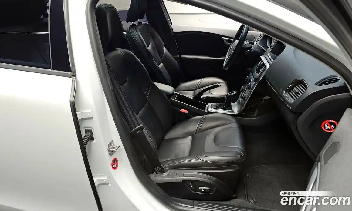 Volvo V40 2017 2.0 гидро в Москве № 724006, фото 10