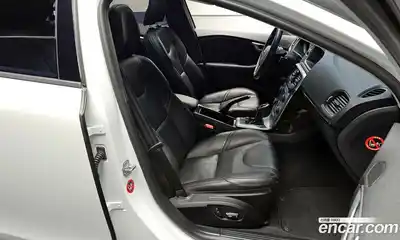 Volvo V40 2017 2.0 гидро в Москве № 724006, миниатюра 10
